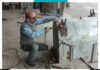 تعمیر چرخ و رفع نقص مخازن فلزی جمع آوری پسماند در منطقه سه شهر رشت به انجام رسید